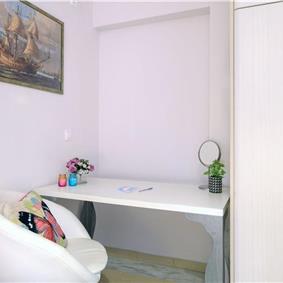 3 bedroom villa with pool and sea views in Barbati, Corfu, sleeps 8